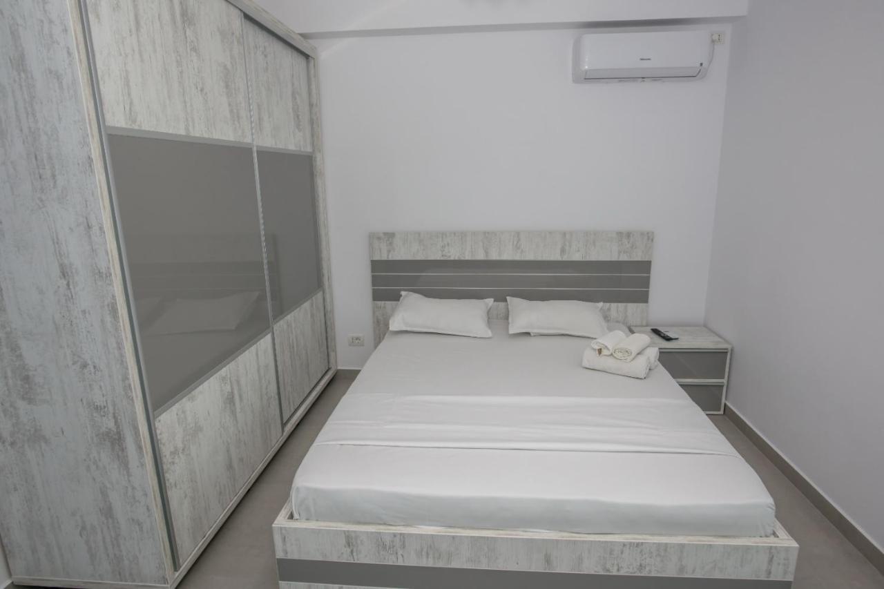 Apartment C&y Marco Mamaia