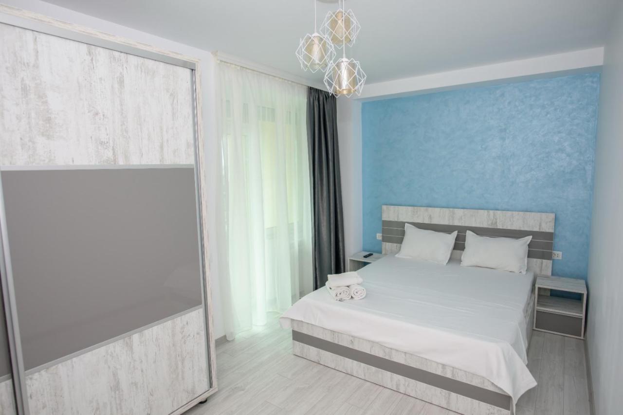 C&y Marco Mamaia